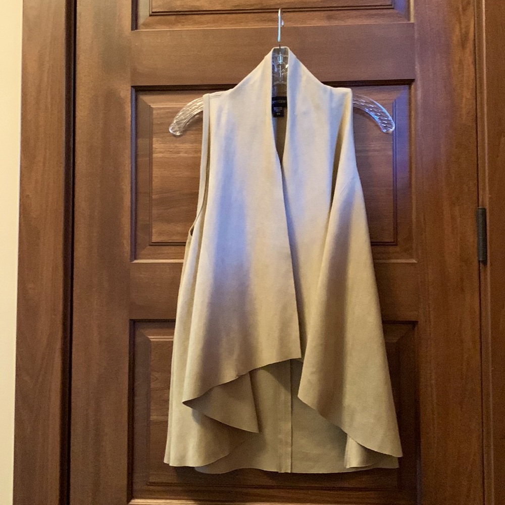 NWOT Karen Kane Faux Suede Vest.